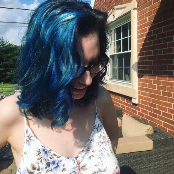 Meet your Posher, Taylor - Picture 1 of 1